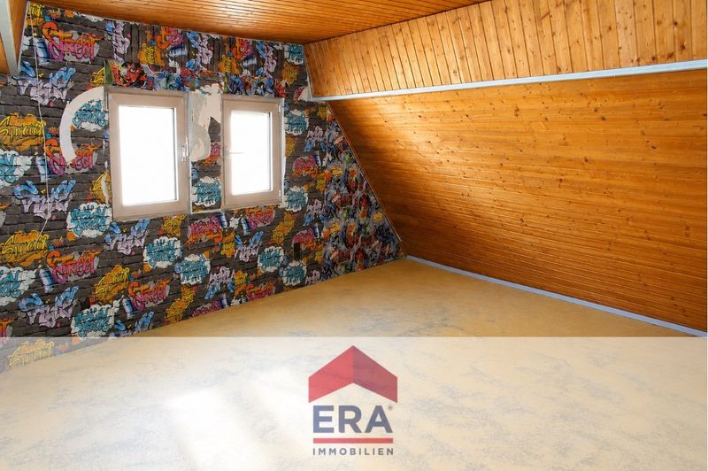 Kernsanierungsprojekt mit Potenzial – 4-Zimmer-Einfamilienhaus mit Hof & Garage in Pfeddersheim
